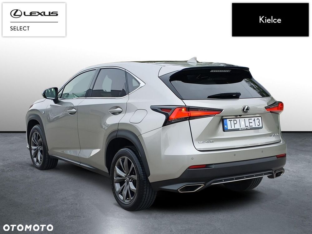 Lexus NX 300 F Sport AWD - 4