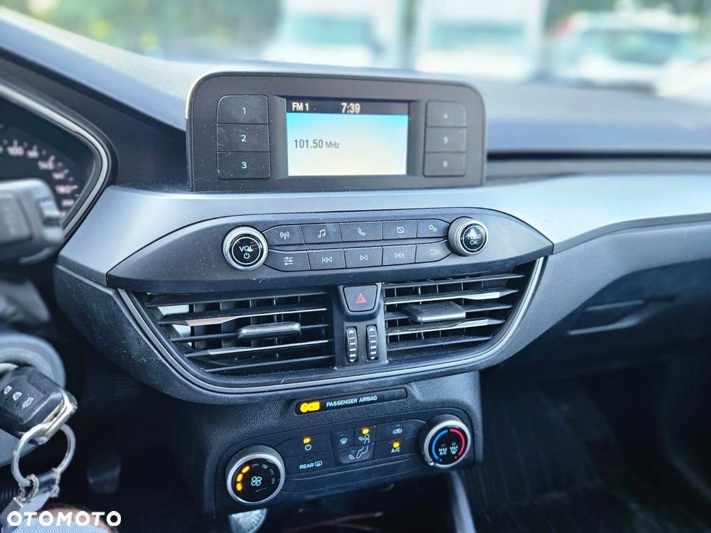 Ford Focus 1.5 EcoBlue SCR Trend - 23