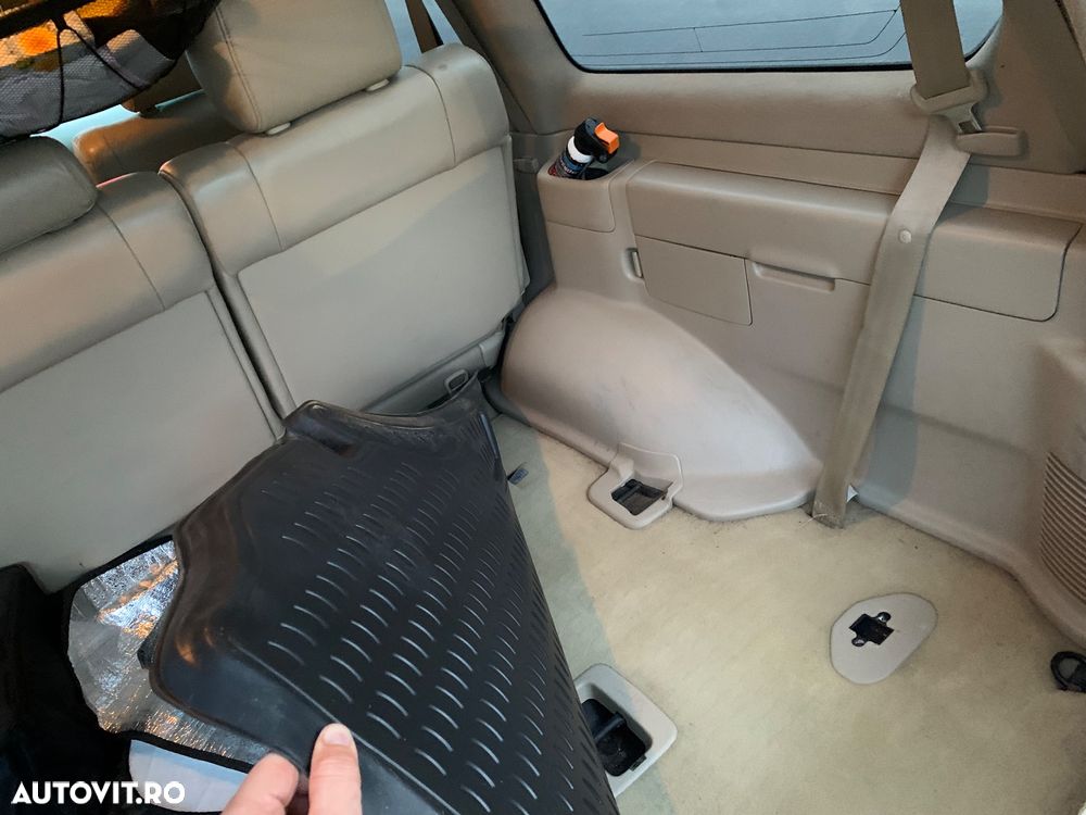 Lexus Seria LX - 20