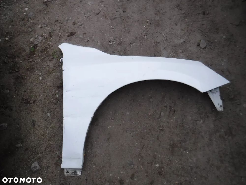 Volvo V60 S60 II blotnik prawy 614-46 - 1