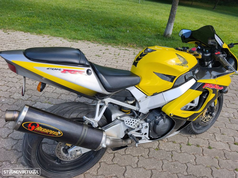 Honda CBR 900 RR - 9