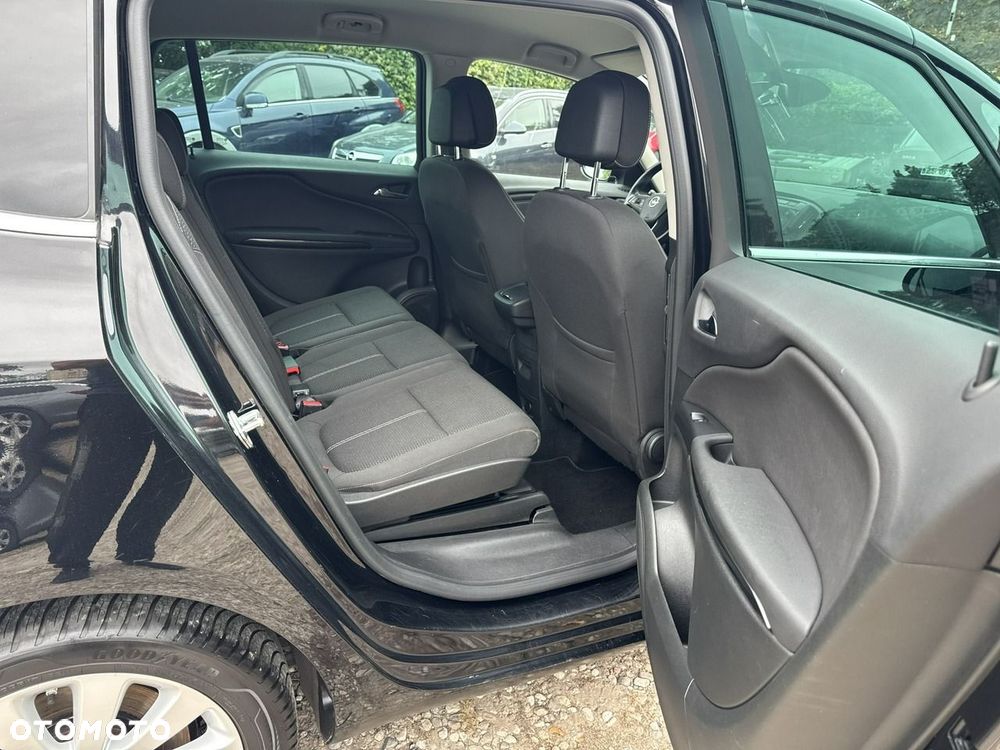 Opel Zafira - 19