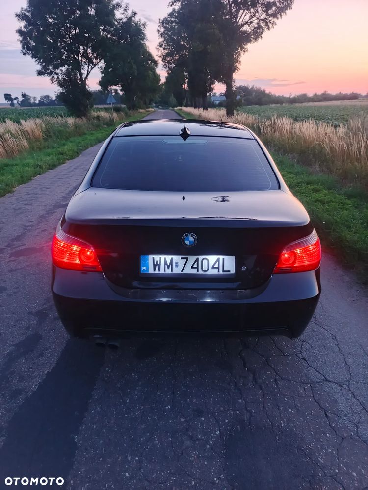 BMW Seria 5 523i - 7