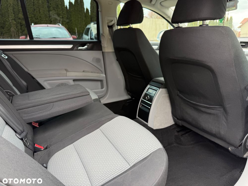 Skoda Superb 1.8 TSI FAMILY - 7