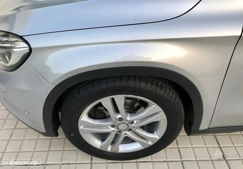 Mercedes-Benz GLA 220 CDi Urban 4-Matic - 4