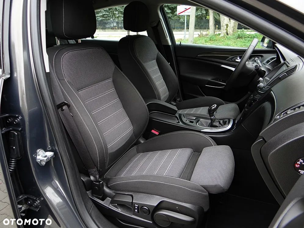 Opel Insignia 2.0 CDTI 4x4 ecoFLEX Start/Stop Business Innovation - 35