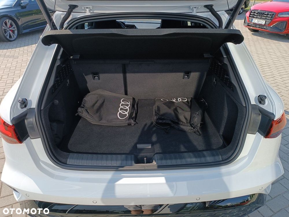 Audi A3 Sportback - 12