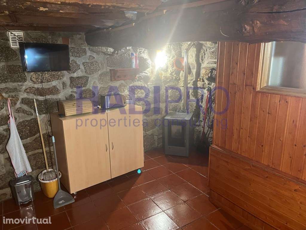 Excelente moradia T1+1 de pedra totalmente recuperada - Grande imagem: 4/22