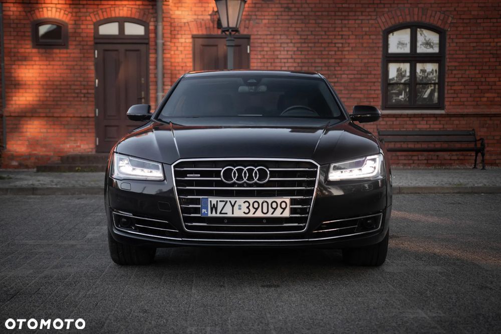 Audi A8 4.0 TFSI cylinder on demand quattro tiptronic Lang - 2