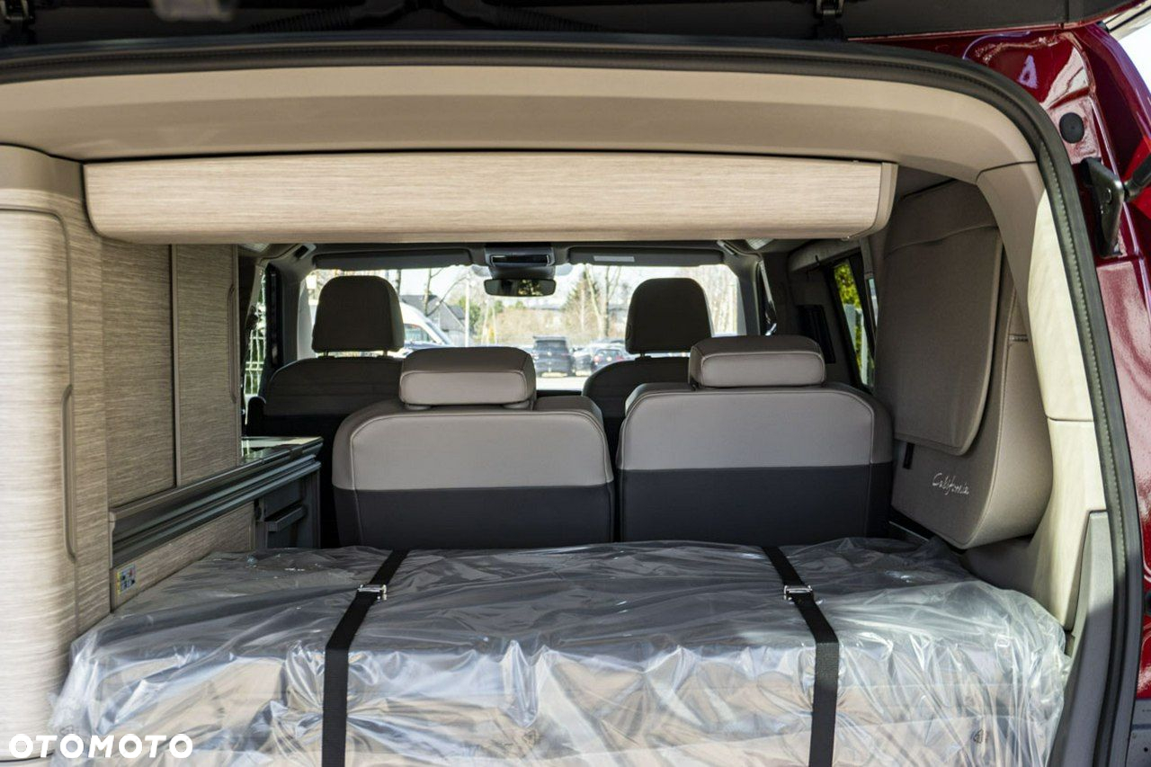Volkswagen California - 28