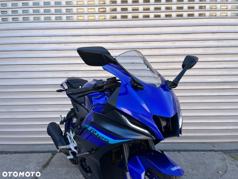 Yamaha YZF - 21