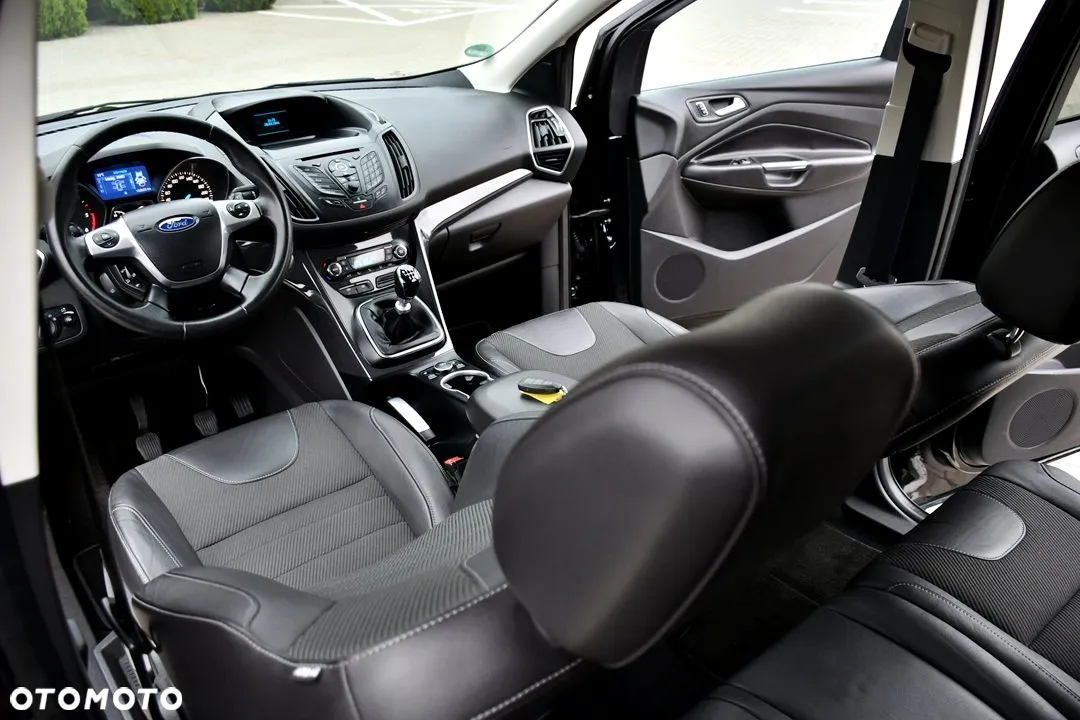 Ford Kuga 2.0 TDCi 4WD Titanium - 30