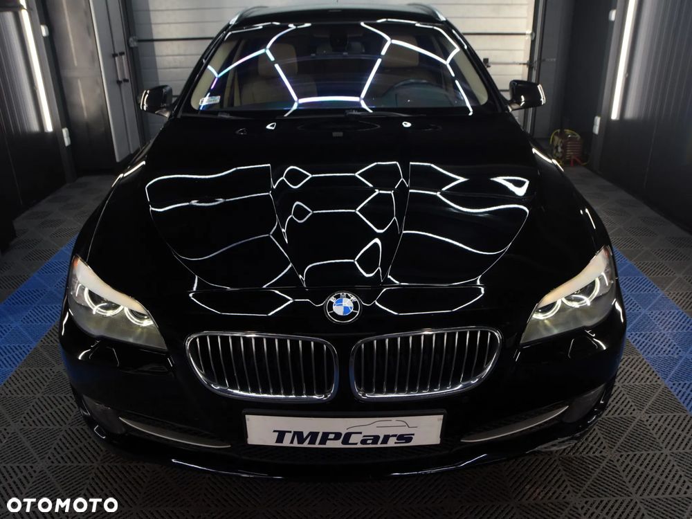BMW Seria 5 520d - 24