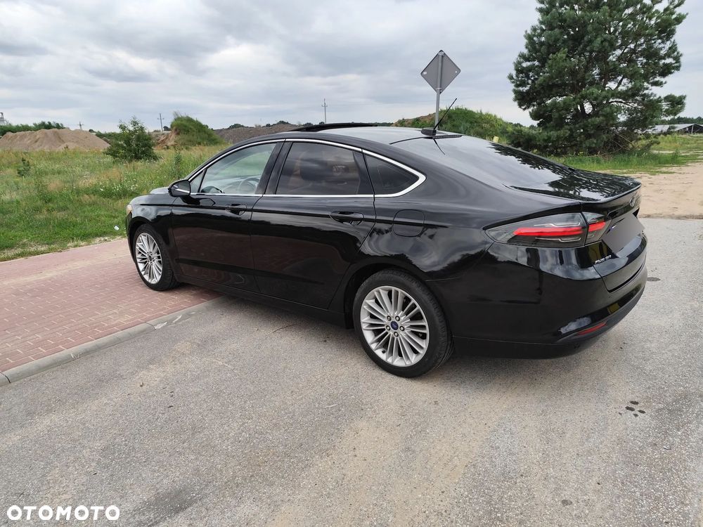 Ford Fusion - 7