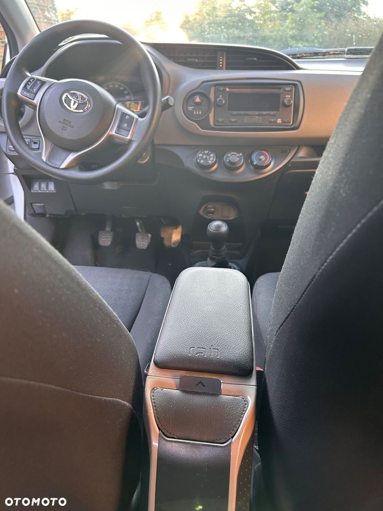 Toyota Yaris 1.0 Premium EU6 - 16