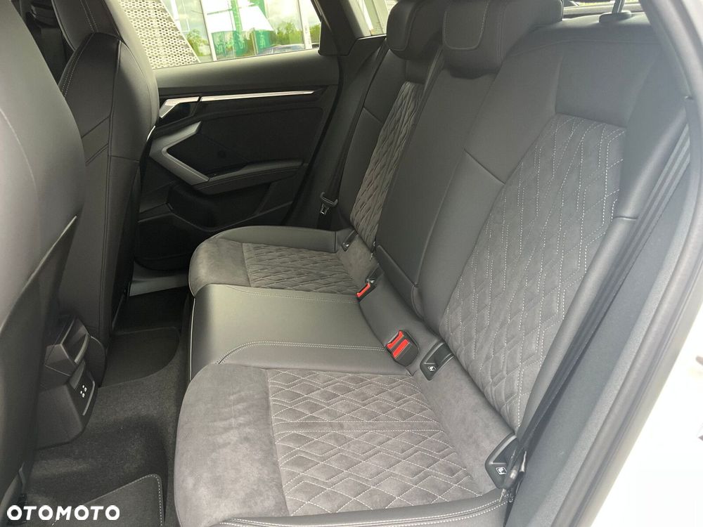 Audi A3 Sportback - 15