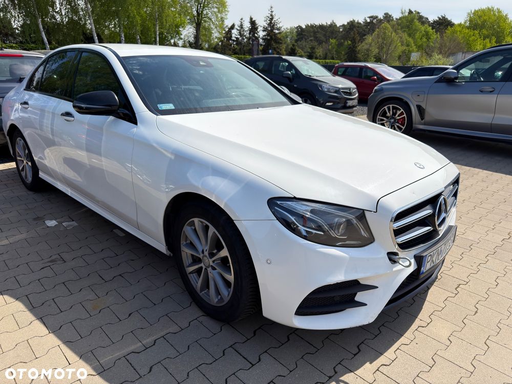 Mercedes-Benz Klasa E 200 9G-TRONIC - 3
