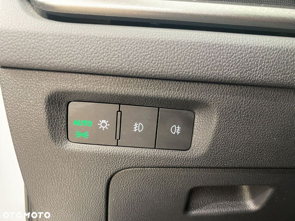 Skoda Octavia 2.0 TDI Ambition DSG - 26