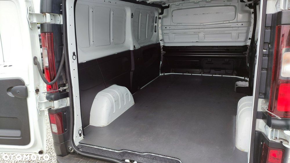 Renault Trafic - 21