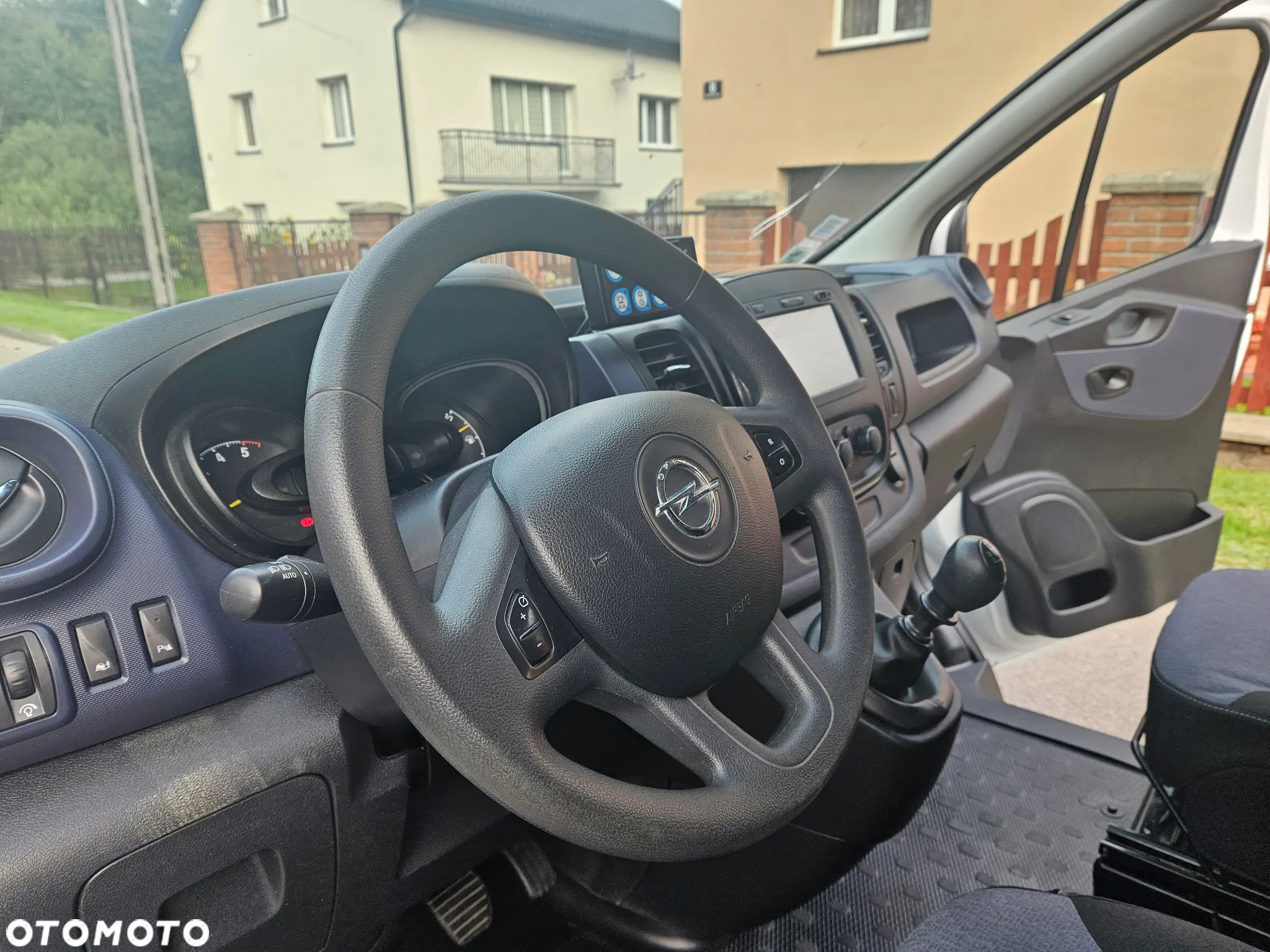 Opel VIVARO - 19