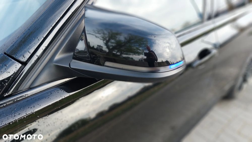 BMW Seria 3 328i xDrive Sport-Aut Luxury Line - 33