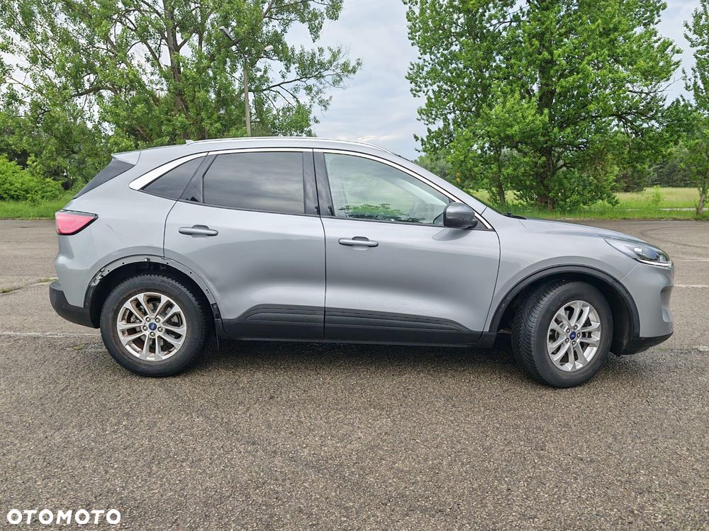Ford Kuga - 29