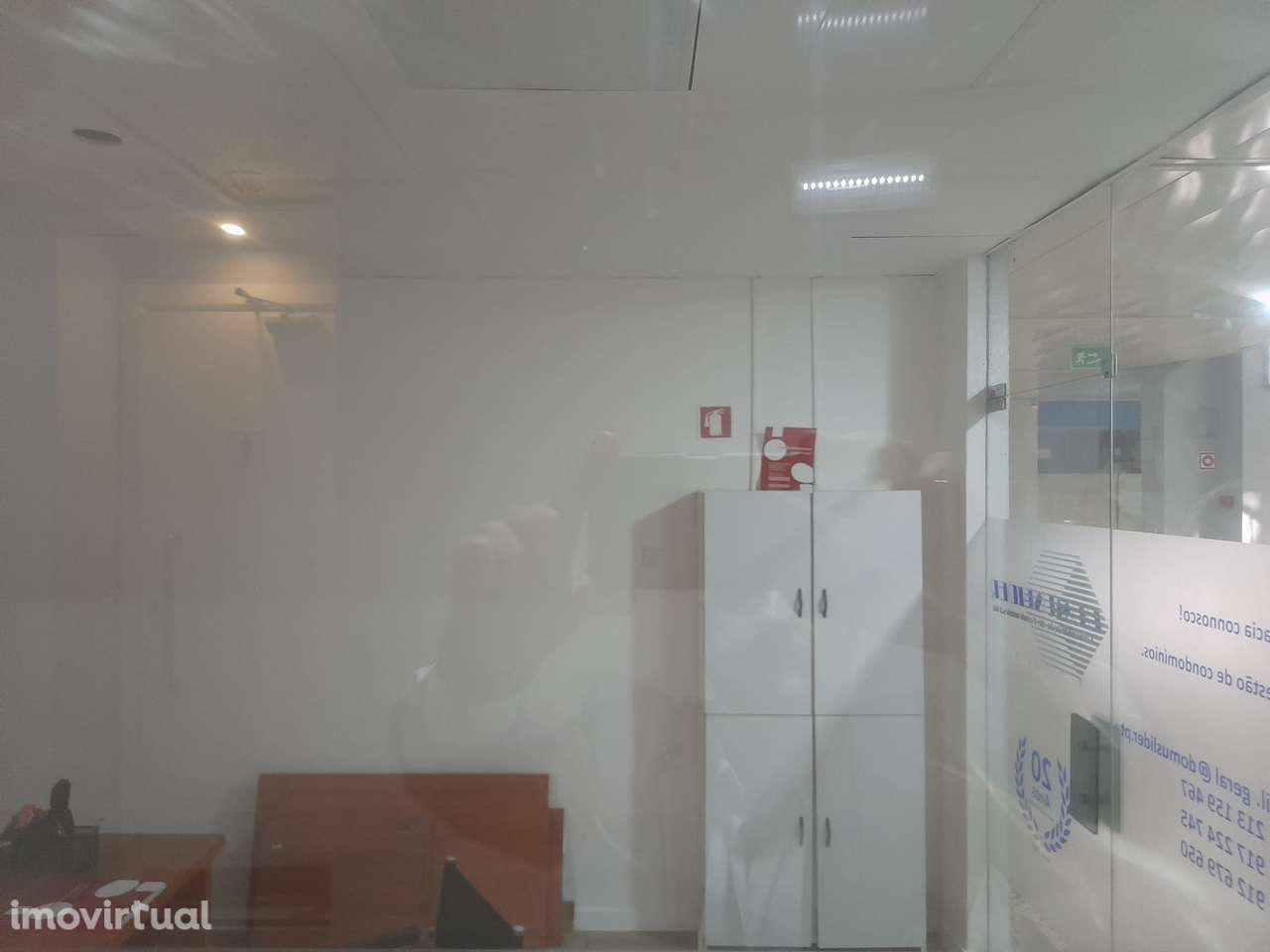 Loja com 20 m2 para arrendar no Shopping Mouras - Lumiar - Grande imagem: 4/7