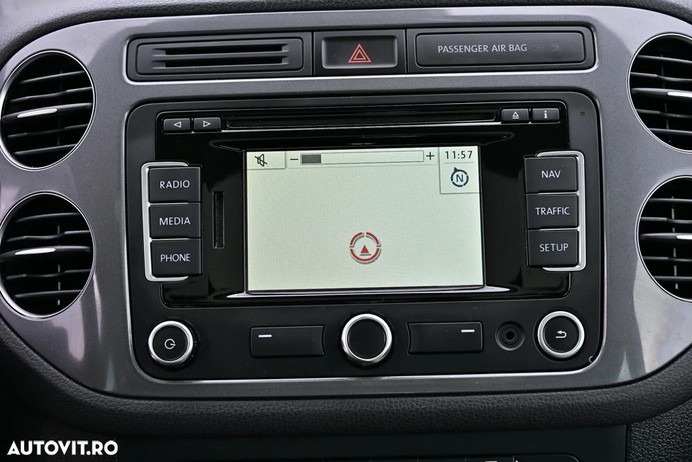 Volkswagen Tiguan 2.0 TDI 4Motion DSG Sport & Style - 31