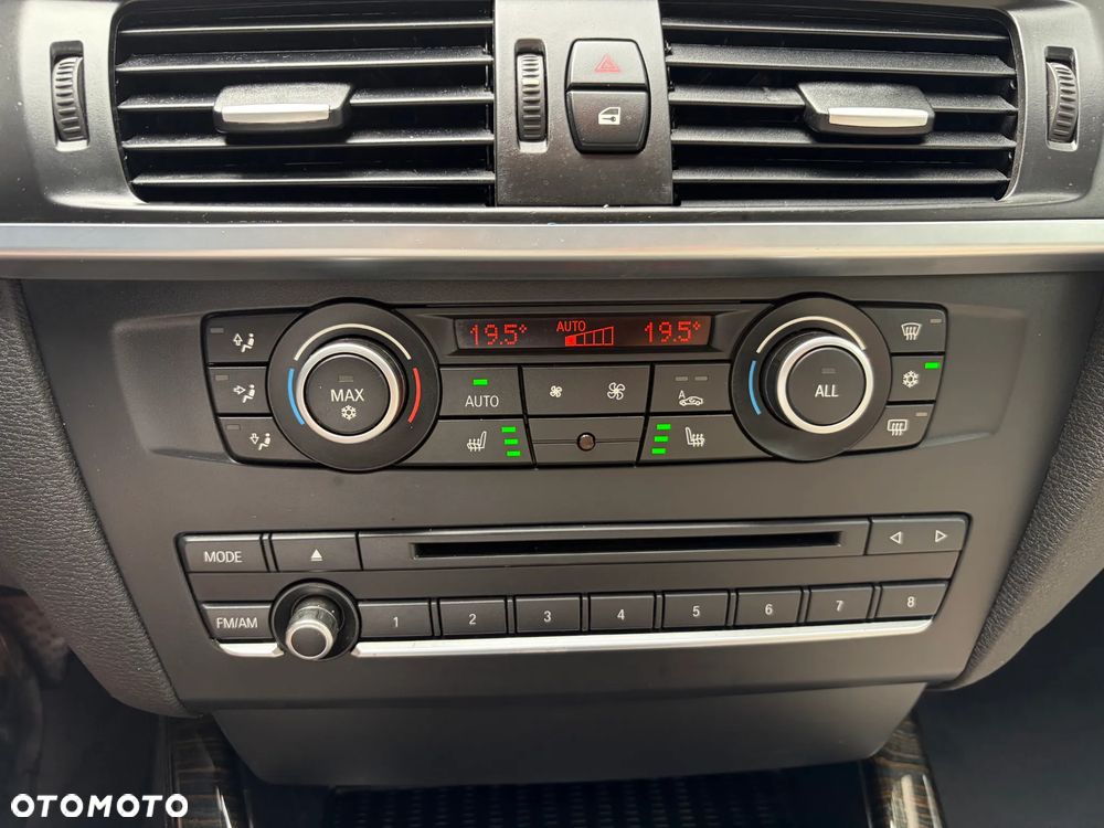 BMW X3 28i xDrive - 23
