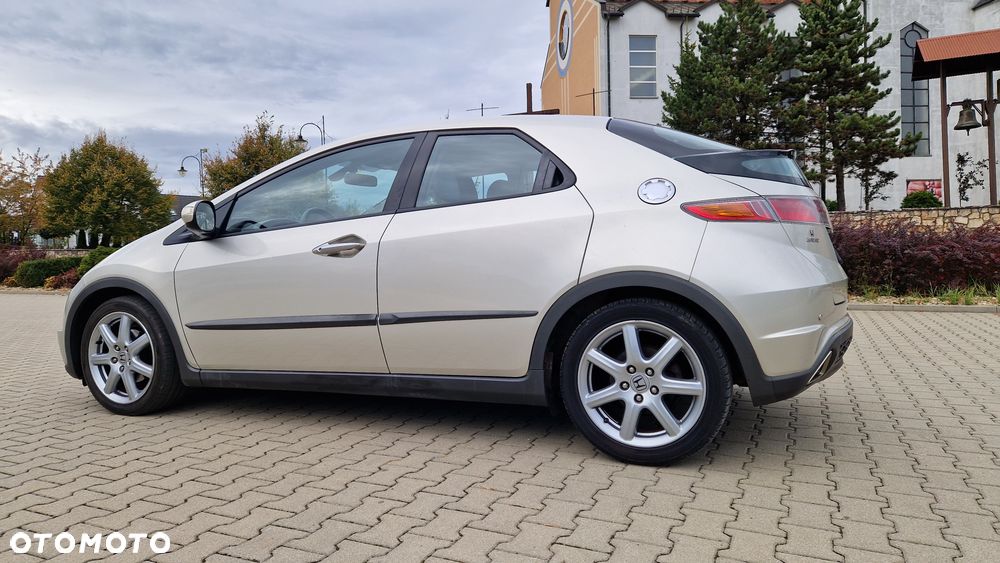Honda Civic 1.8i-VTEC Automatik Sport - 5