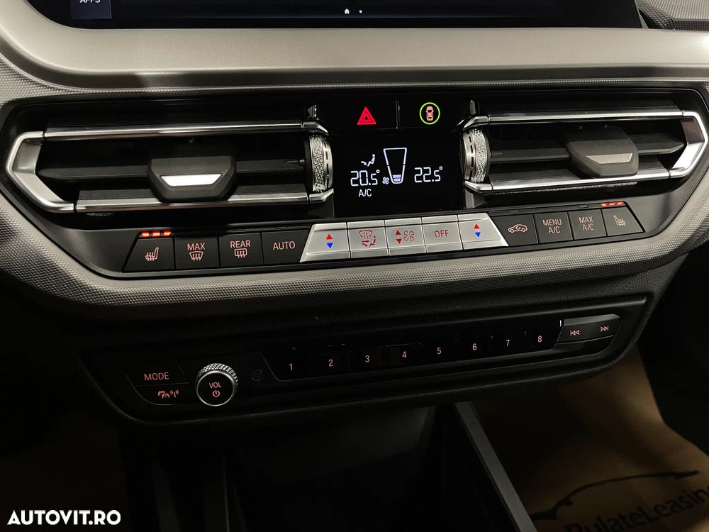 BMW Seria 2 218d AT - 24