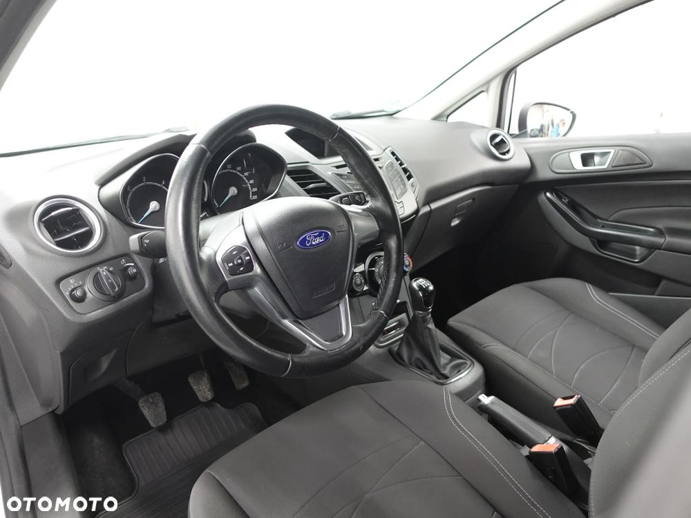 Ford Fiesta - 18