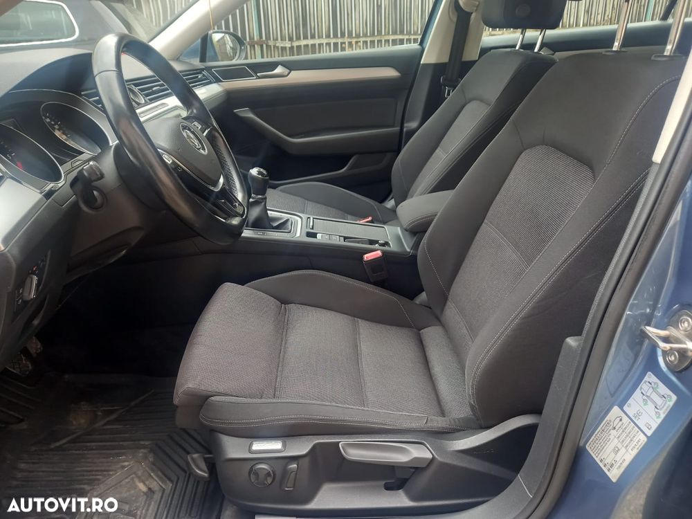 Volkswagen Passat 2.0 TDI (BlueMotion Technology) Comfortline - 16