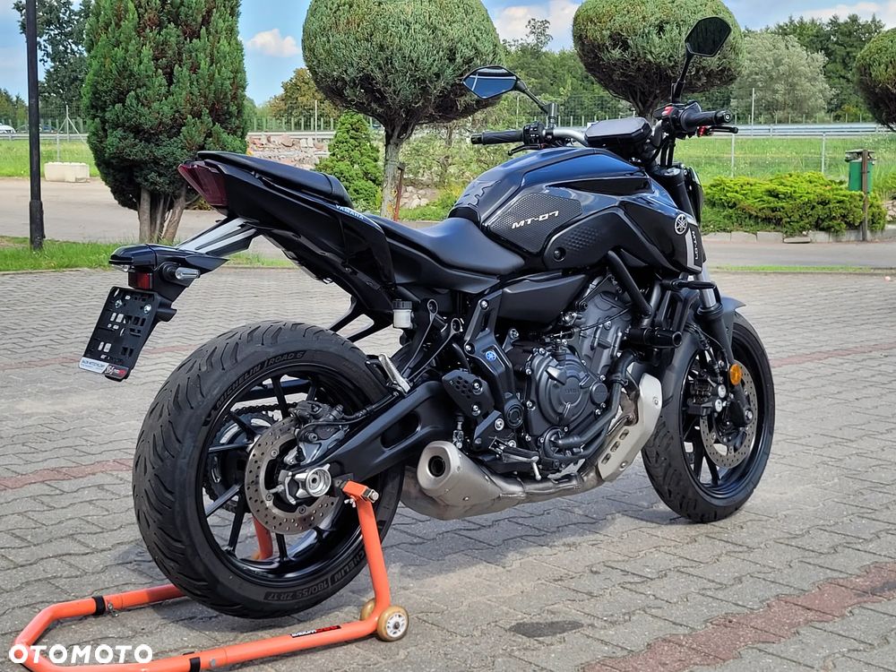 Yamaha MT - 21