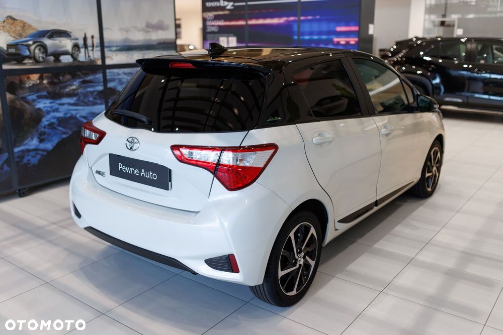 Toyota Yaris - 22