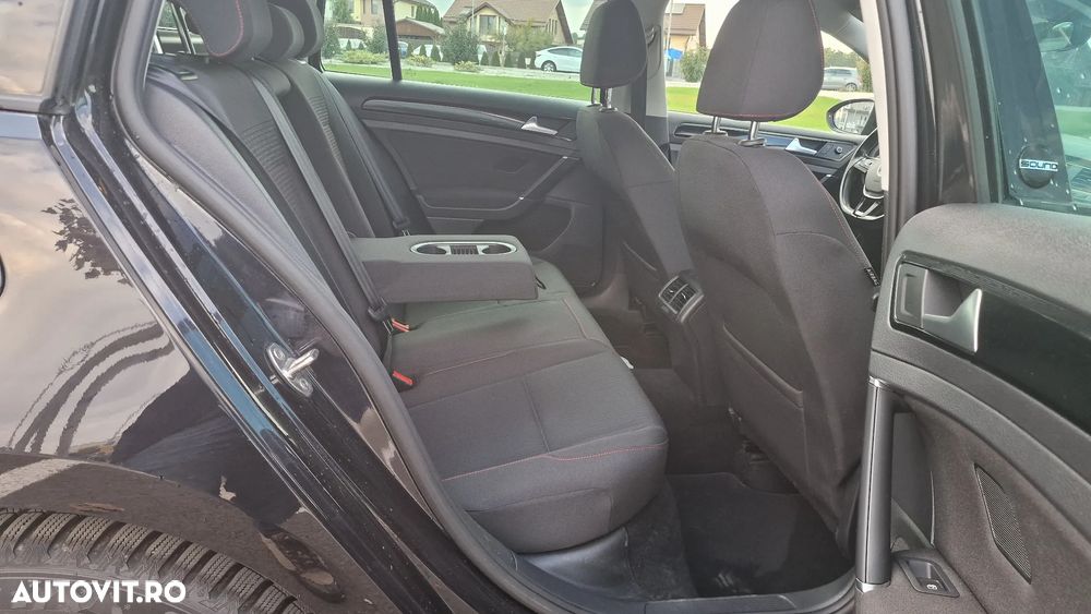 Volkswagen Golf Variant 2.0 TDI Sound - 13