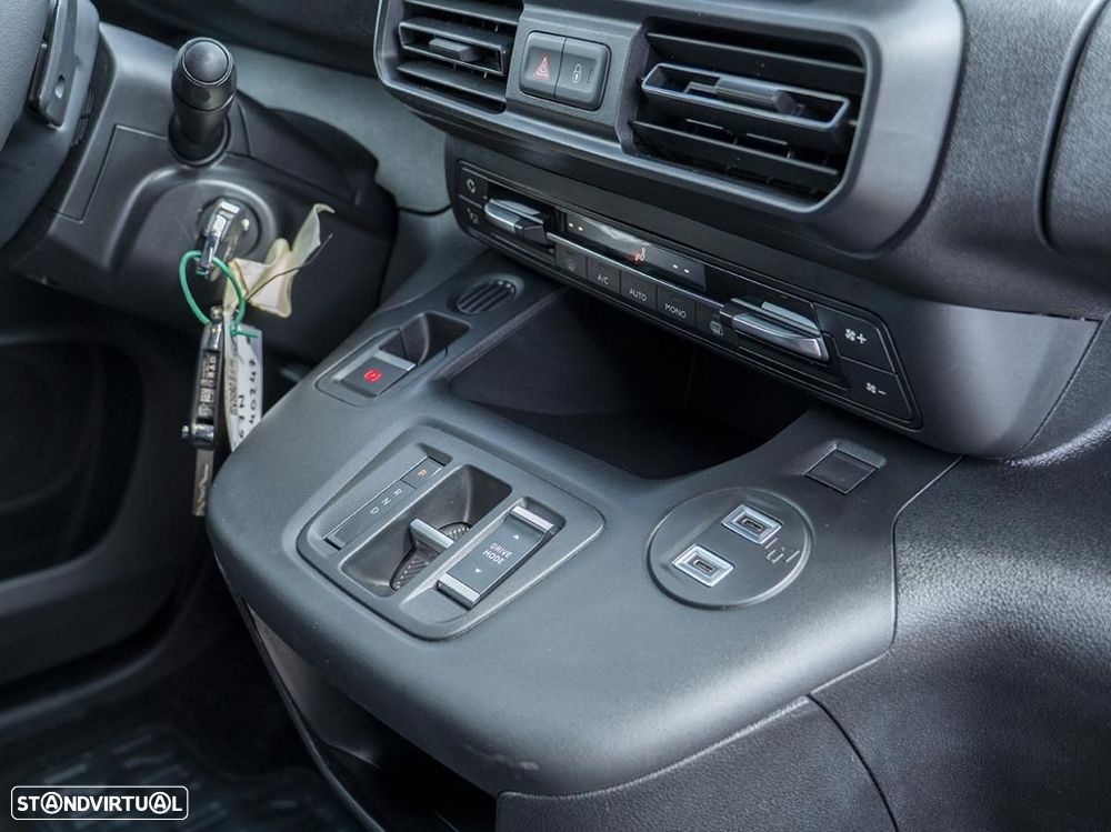 Peugeot Partner Premium - 24