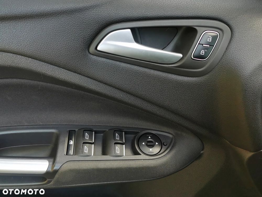 Ford C-MAX 2.0 TDCi Start-Stop-System Titanium - 24