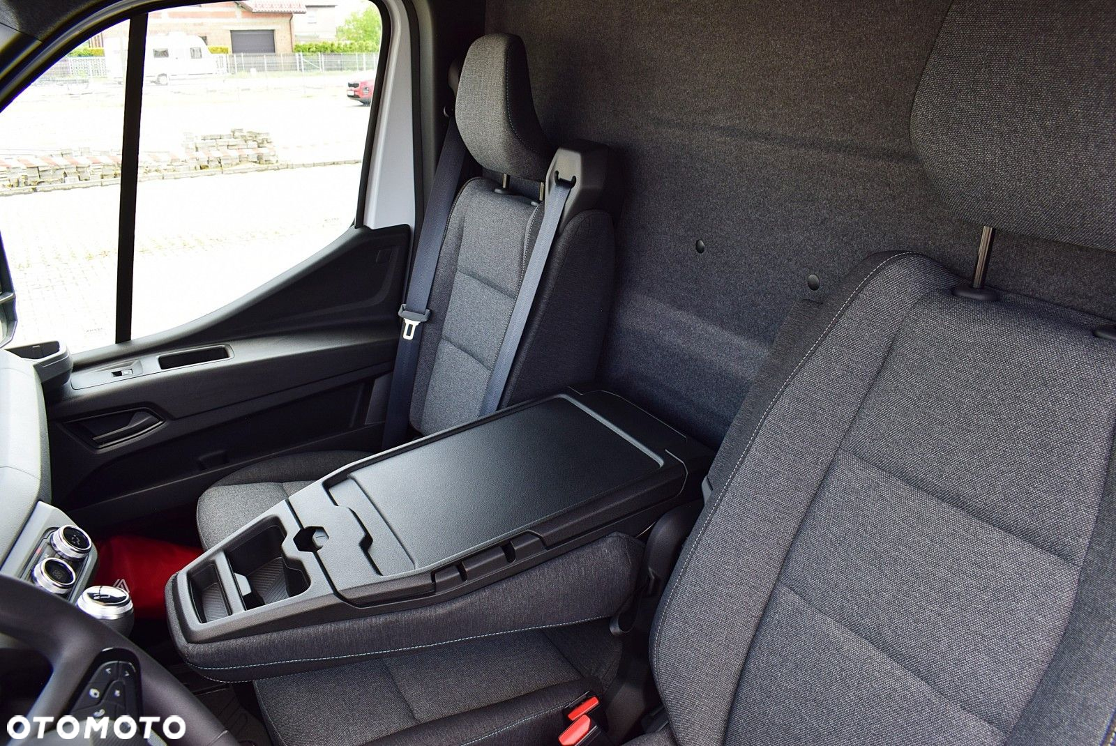 Renault Master Furgon FWD EXTRA 3,5T L3H2 2.0 dCi 150 - 18