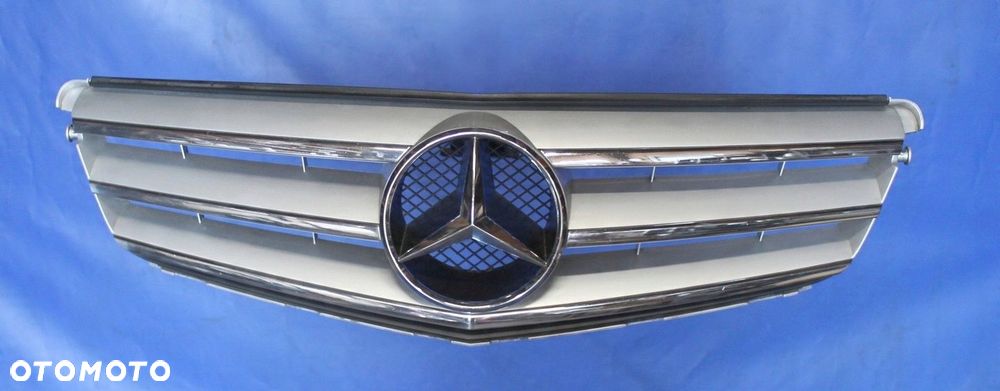 ATRAPA GRILL MERCEDES W204 A2048800023 - 1