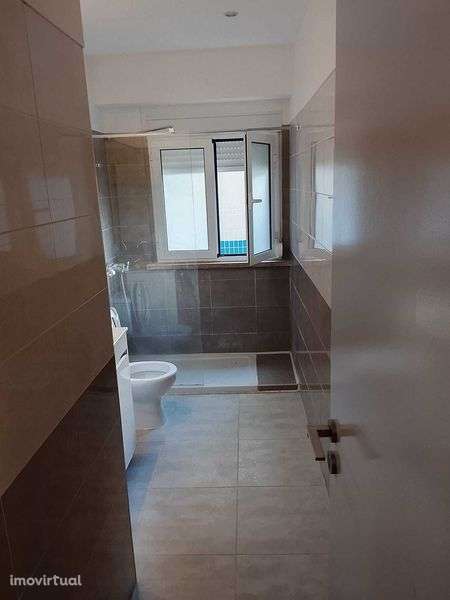 T1 Calç do Tojal c/ 50m2 de terraço privativo, a nao perder - Grande imagem: 5/12