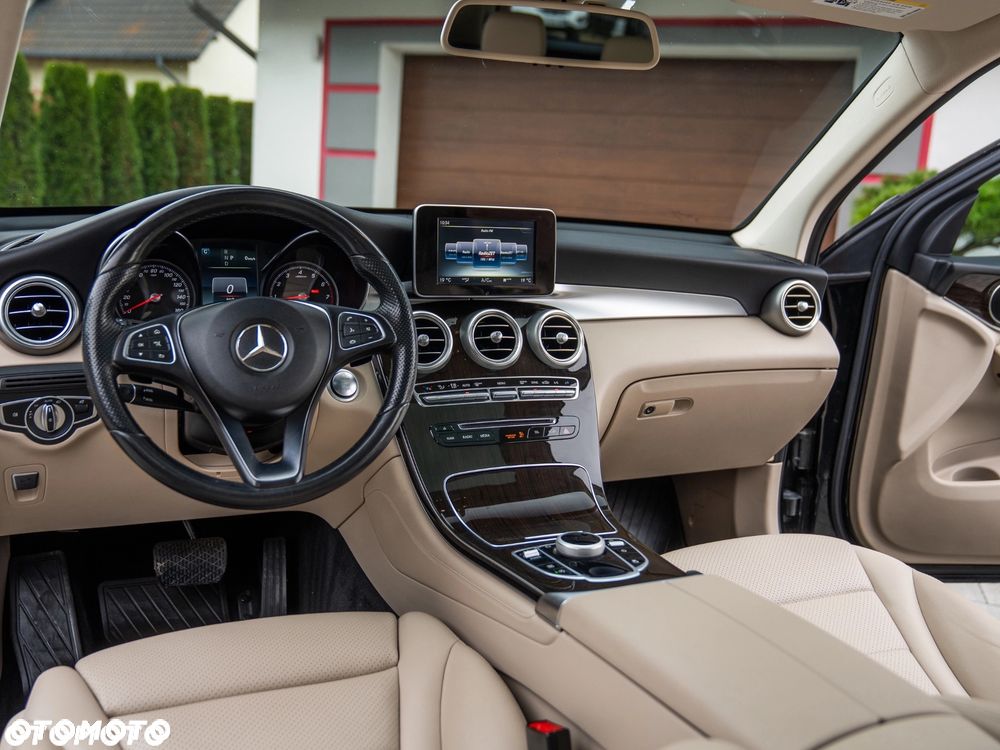 Mercedes-Benz GLC - 29