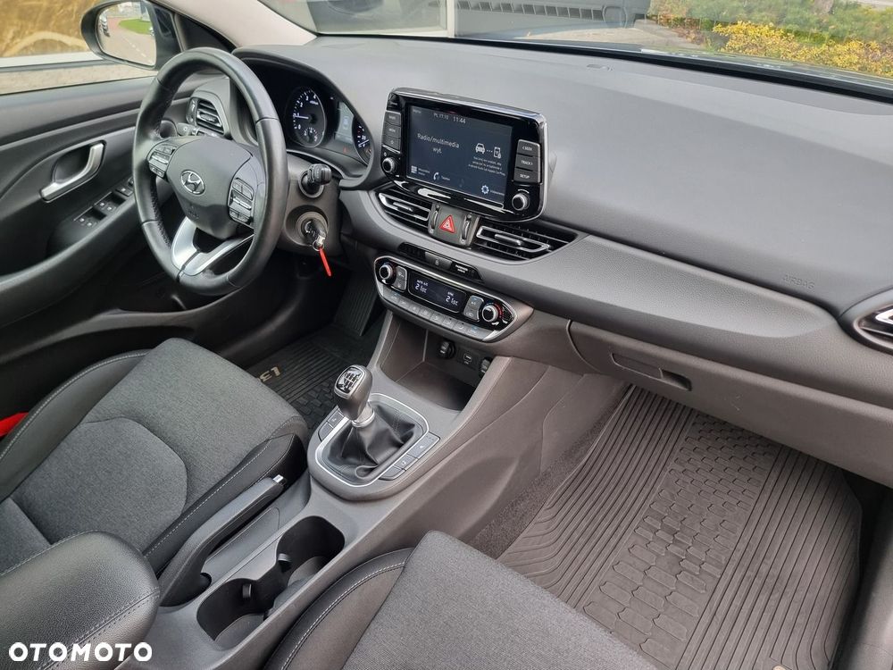Hyundai i30 1.5 DPI Smart - 17