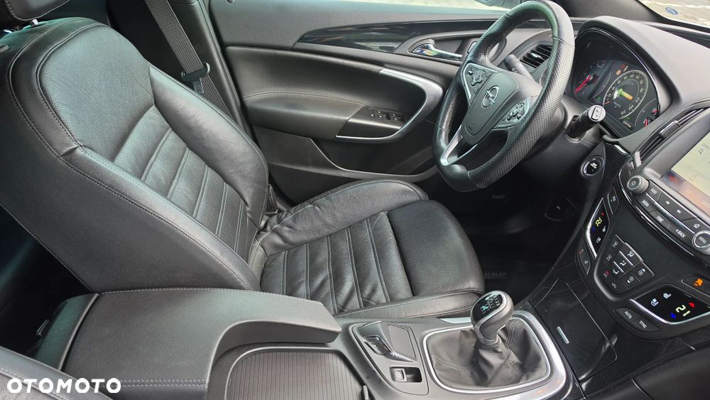 Opel Insignia - 13