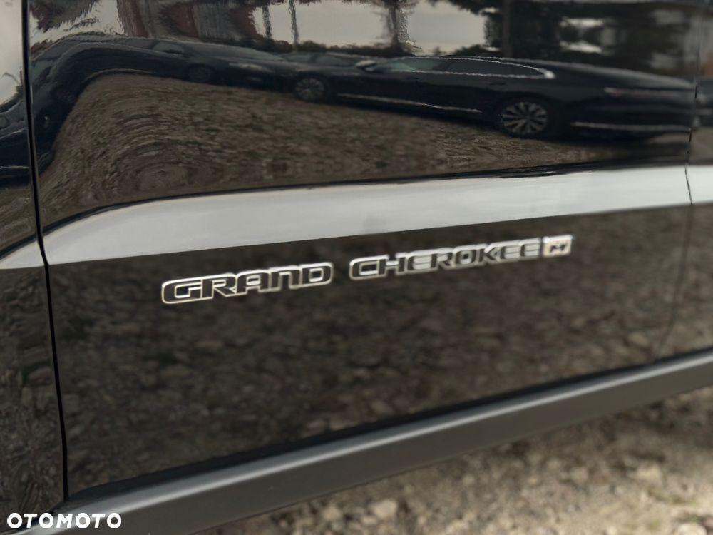 Jeep Grand Cherokee - 4
