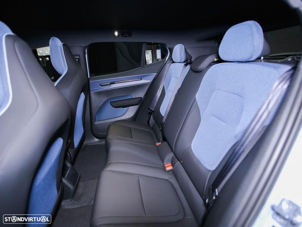 Volvo EX30 51 kWh Single Motor Core - 10