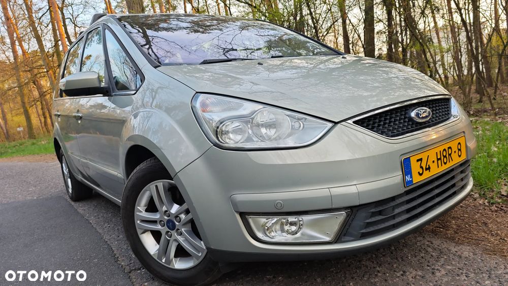 Ford Galaxy 2.0 Ghia - 30