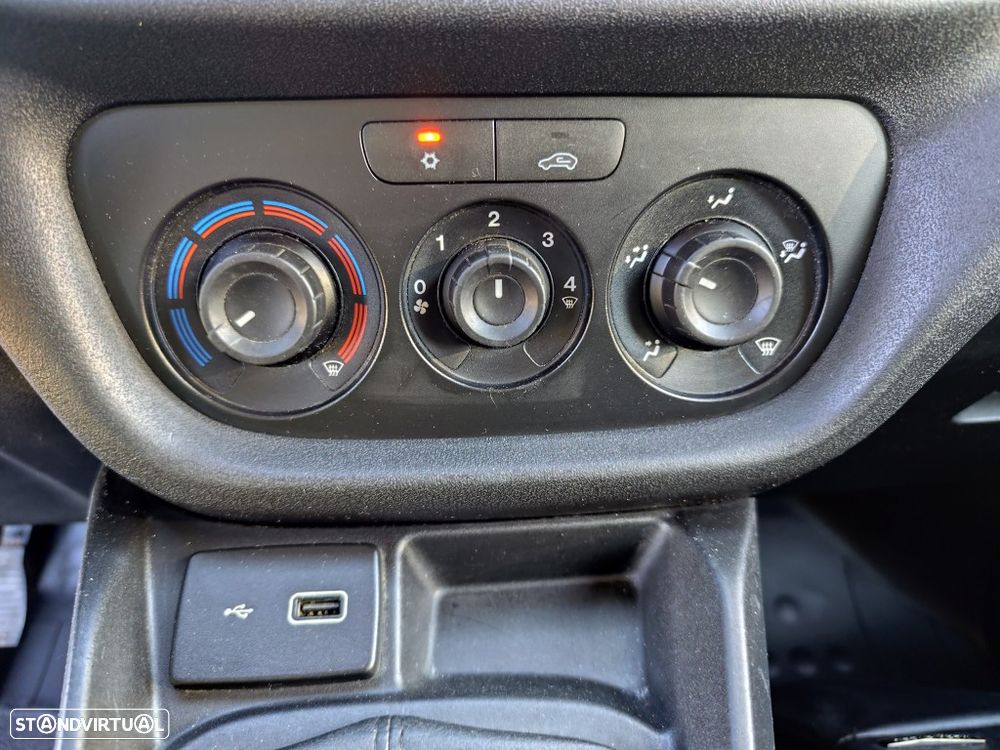 Fiat Doblo Cargo - 13