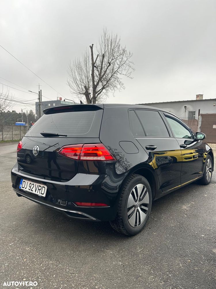 Volkswagen Golf 1.6 TDI DSG Highline - 23