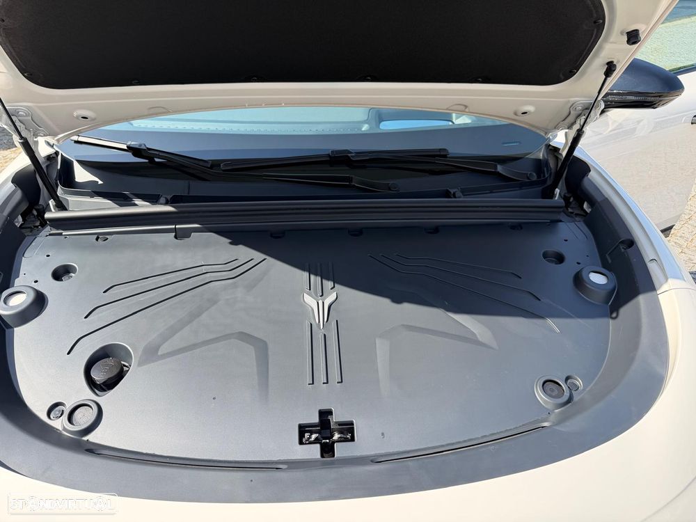 Voyah Courage 80 kWh Exclusive - 20